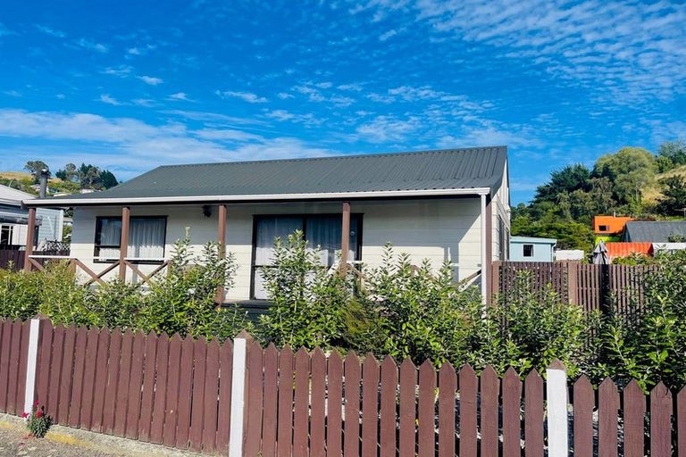Photo of property in 3 Rimu Street, Toi Toi, Nelson, 7010