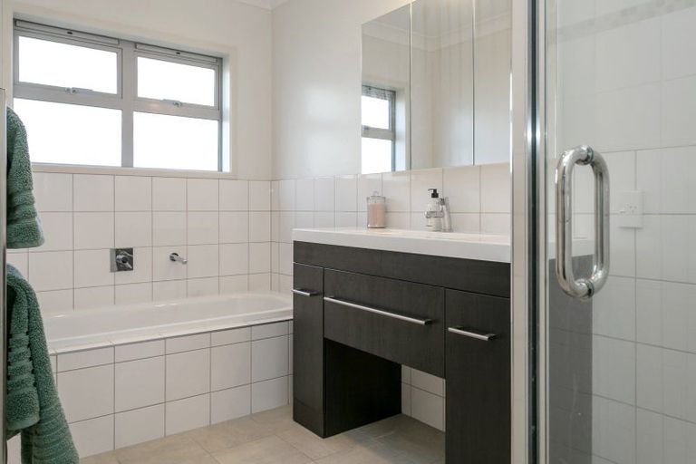 Photo of property in 13 Pokaka Crescent, Wharewaka, Taupo, 3330