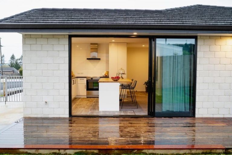 Photo of property in 94 Main Road, Fairfield, Dunedin, 9018