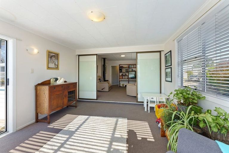 Photo of property in 61 Martin Road, Paraparaumu Beach, Paraparaumu, 5032