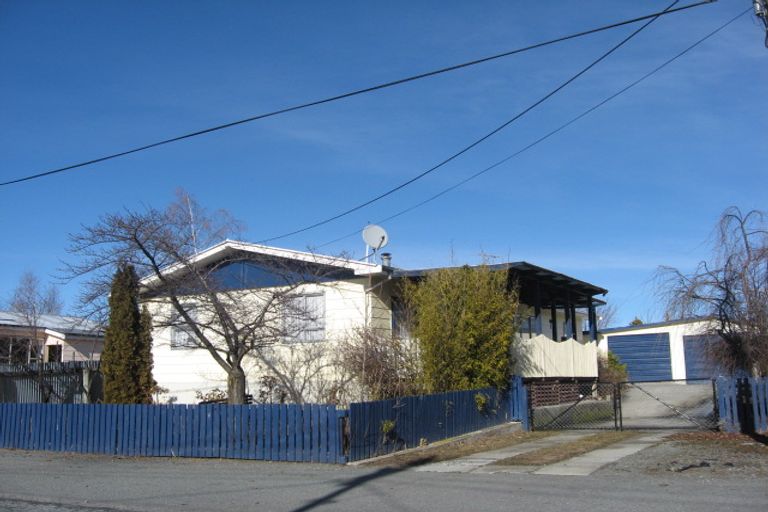 Photo of property in 36 Hopkins Road, Twizel, 7901