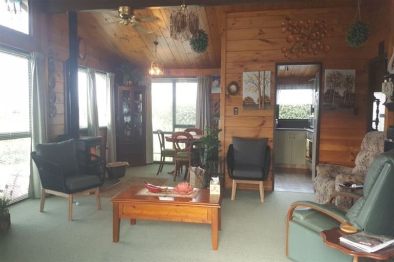 Photo of property in 1 Andrew Street, Waimate, 7924