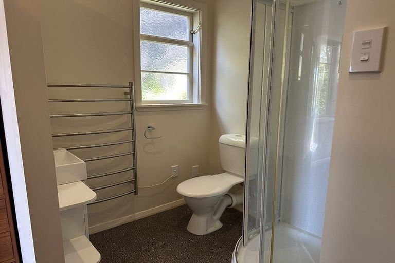Photo of property in 42 Raroa Road, Kelburn, Wellington, 6012