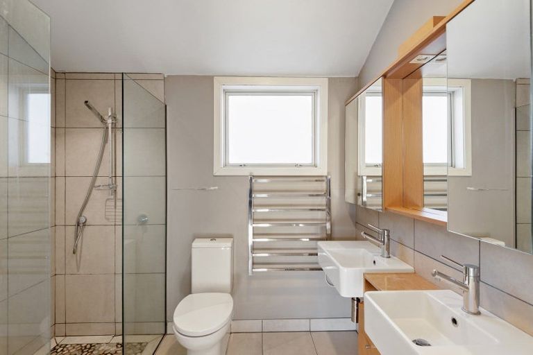 Photo of property in 36 Garden Road, Merivale, Christchurch, 8014