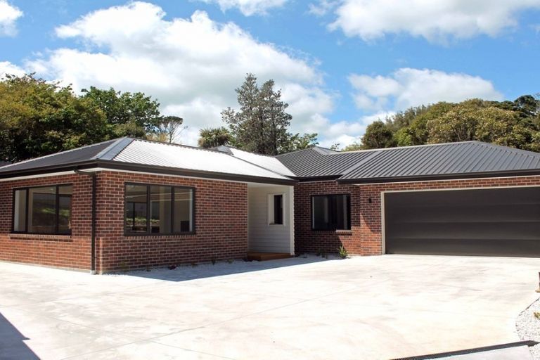 Photo of property in 5 Fern Lane, Whalers Gate, New Plymouth, 4310