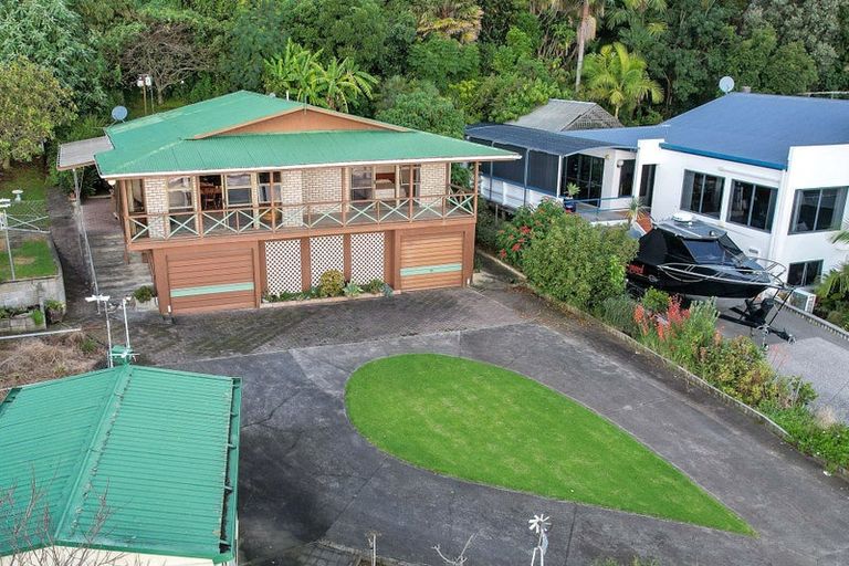 Photo of property in 310 Thames Coast Sh25 Road, Thornton Bay, Thames, 3575