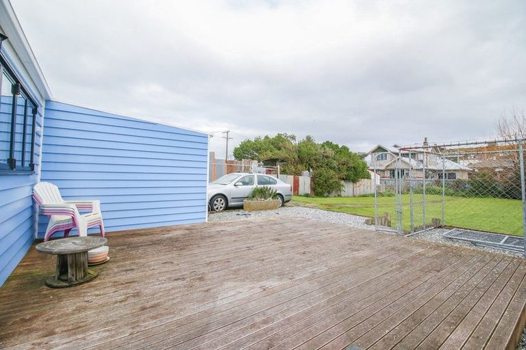 Photo of property in 6 Ocean Beach Road, Bluff, 9814