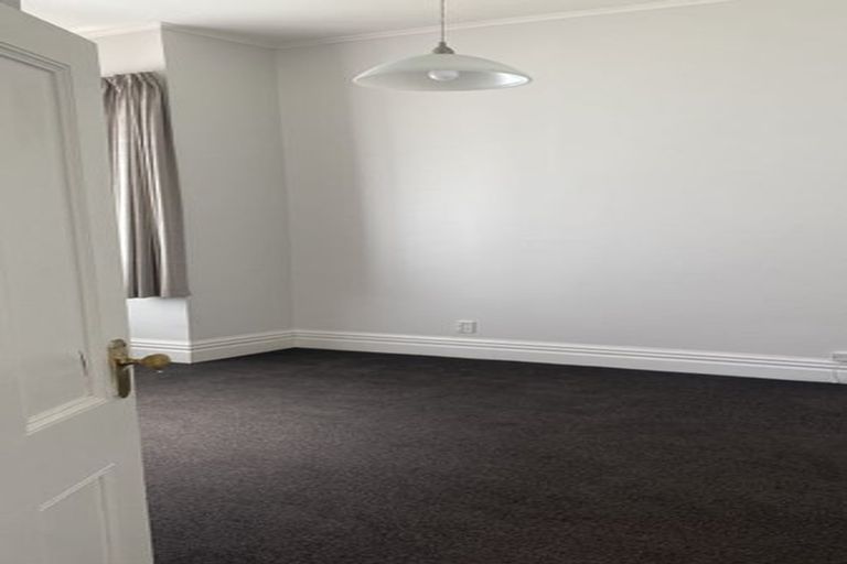 Photo of property in 131 Wallace Street, Mount Cook, Wellington, 6021