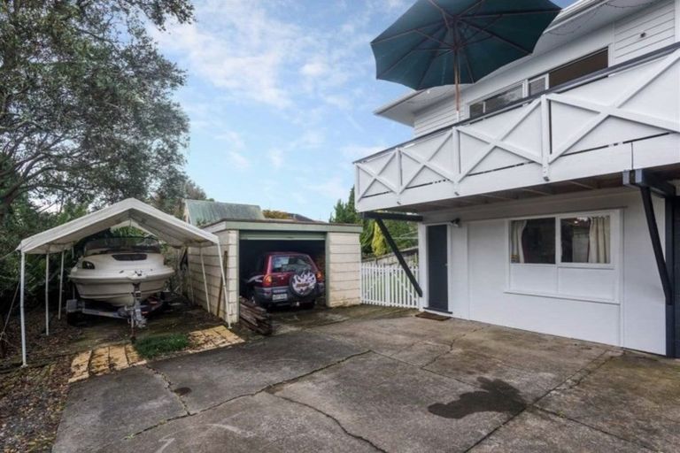 Photo of property in 8 Yeoman Place, Howick, Auckland, 2014