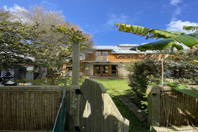 Photo of property in 10/457 Swanson Road, Ranui, Auckland, 0612