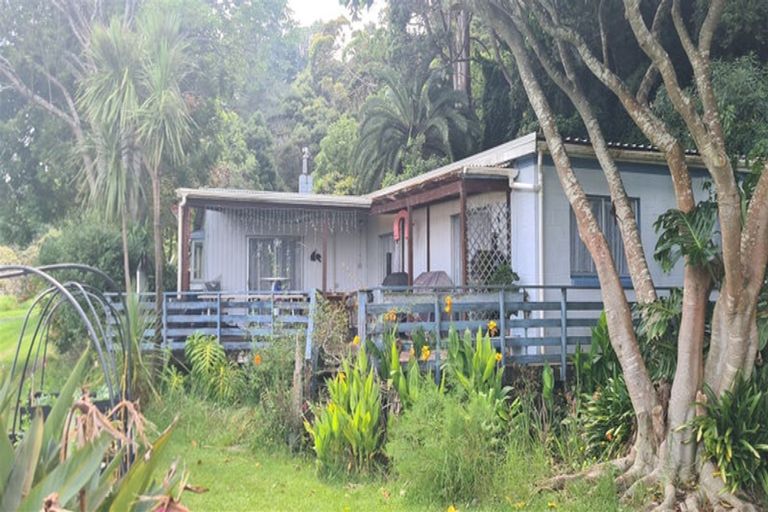 Photo of property in 388 Whangaroa Road, Kaeo, 0478