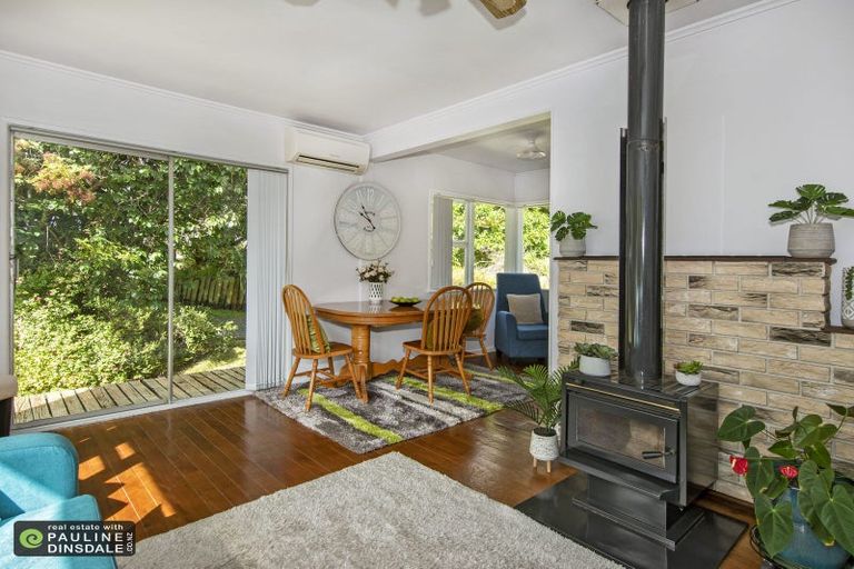 Photo of property in 11 Ogle Crescent, Te Kamo, Whangarei, 0112