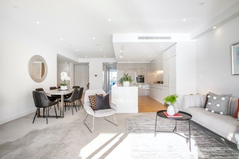 Photo of property in Clyde Quay Wharf, 1/7b Clyde Quay Wharf, Te Aro, Wellington, 6011