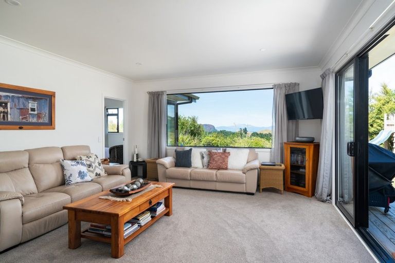 Photo of property in 38 Katelyn Place, Kinloch, Taupo, 3385