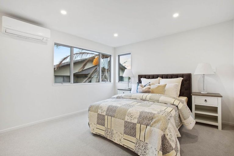 Photo of property in 39b Sorrel Crescent, Bucklands Beach, Auckland, 2012