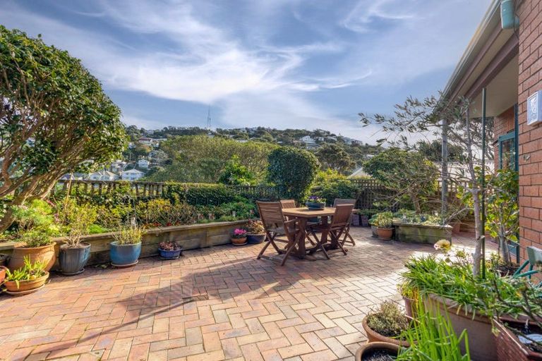 Photo of property in Mt Carmel Mews, 12/9 Arawa Road, Hataitai, Wellington, 6021
