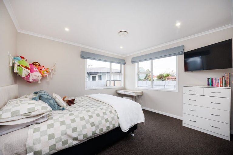 Photo of property in 71 Lockhart Avenue, Milson, Palmerston North, 4414