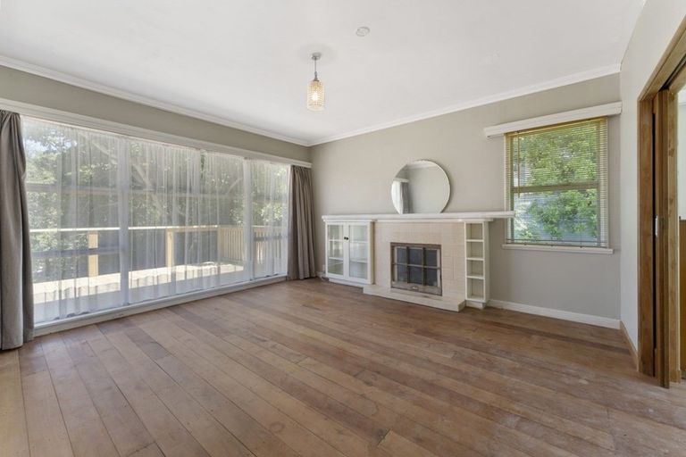 Photo of property in 67 Kawiu Road, Levin, 5510