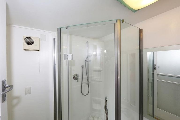 Photo of property in 5 Pioneer Drive, Lake Tekapo, 7999