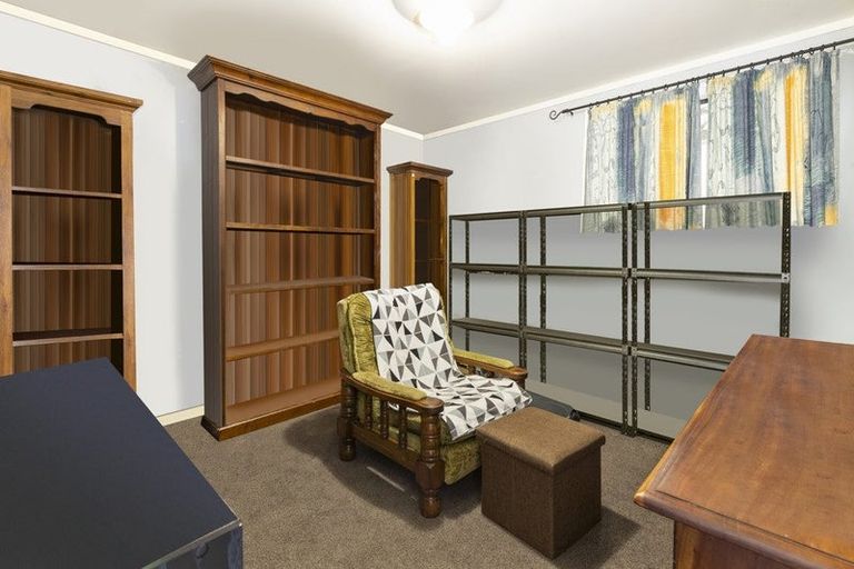 Photo of property in 21 Newbourne Crescent, Redwoodtown, Blenheim, 7201