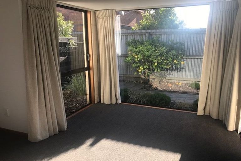 Photo of property in 7/4 Broadbent Street, Riccarton, Christchurch, 8041