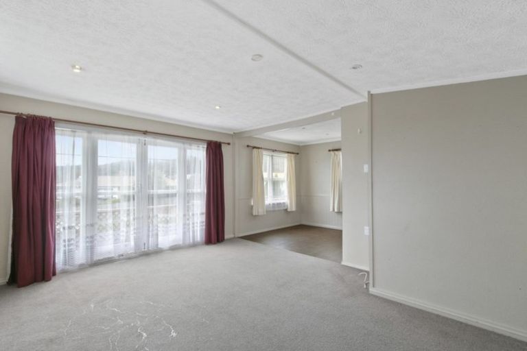 Photo of property in 8 Puriri Street, Wainuiomata, Lower Hutt, 5014