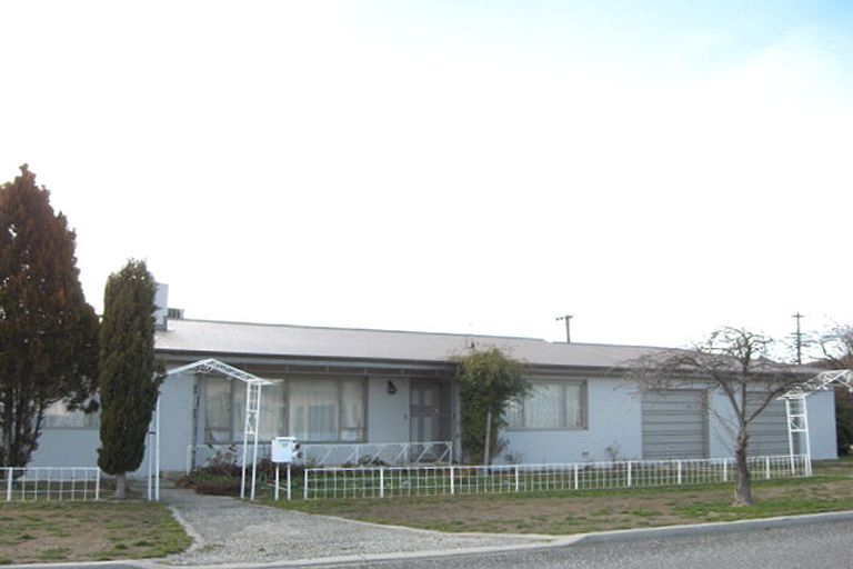 Photo of property in 17 Ashworth Street, Alexandra, 9320