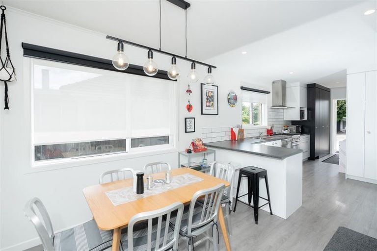 Photo of property in 18 Morrinsville Road, Hillcrest, Hamilton, 3216