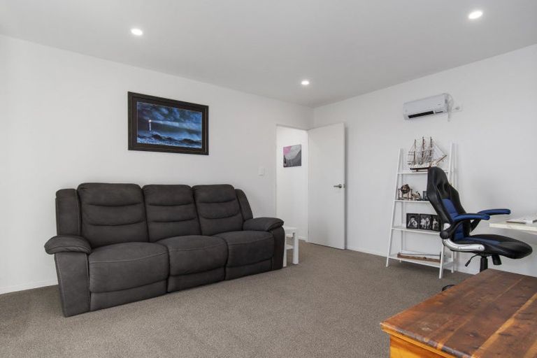 Photo of property in 6 Greenvale Place, Welcome Bay, Tauranga, 3112