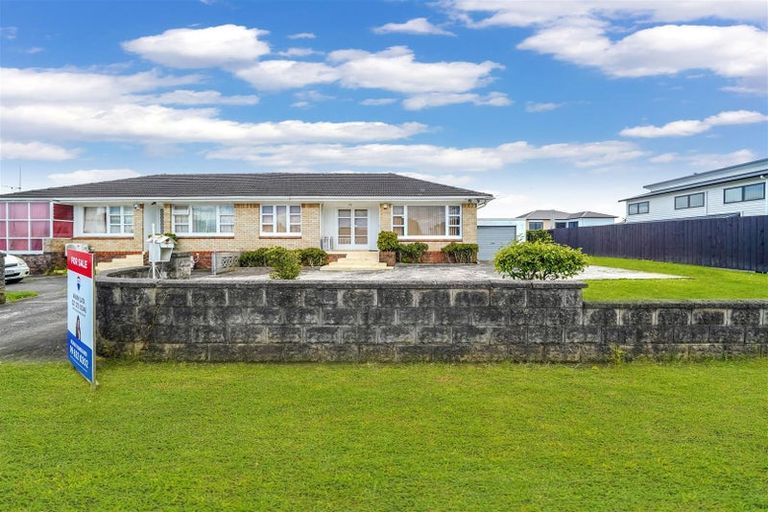 Photo of property in 2/116 Wallace Road, Papatoetoe, Auckland, 2025