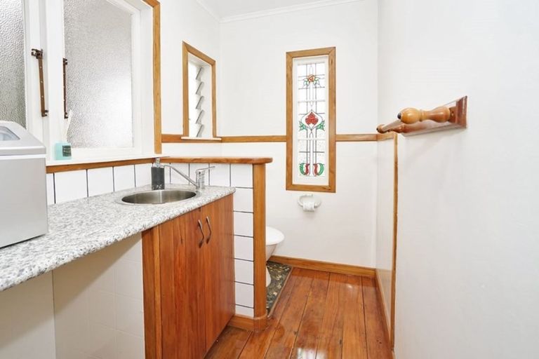 Photo of property in 18 Taniwha Street, Frankton, Hamilton, 3204