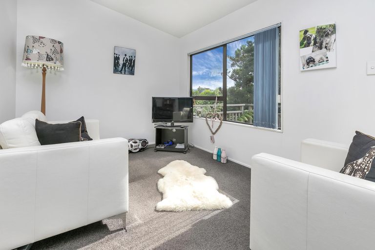 Photo of property in 367 Triangle Road, Henderson, Auckland, 0610