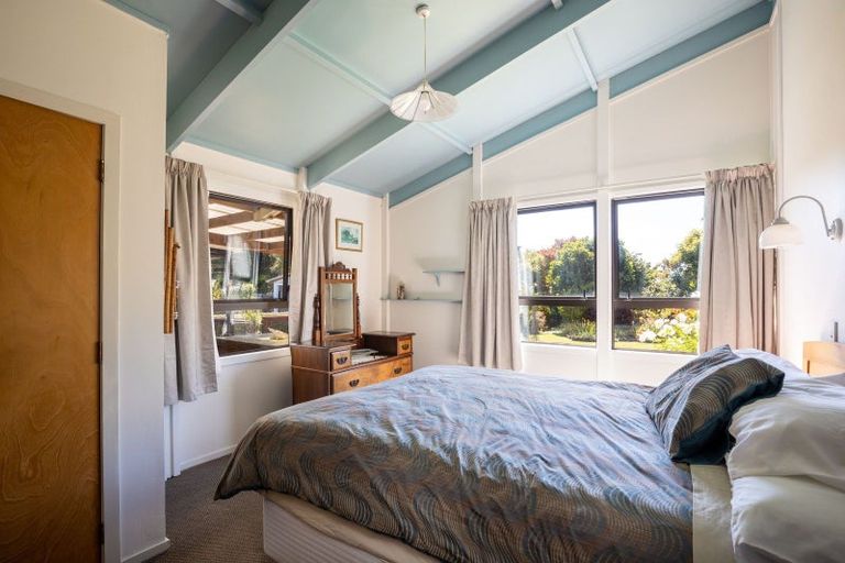 Photo of property in 30 Takiroa Street, Urenui, 4375