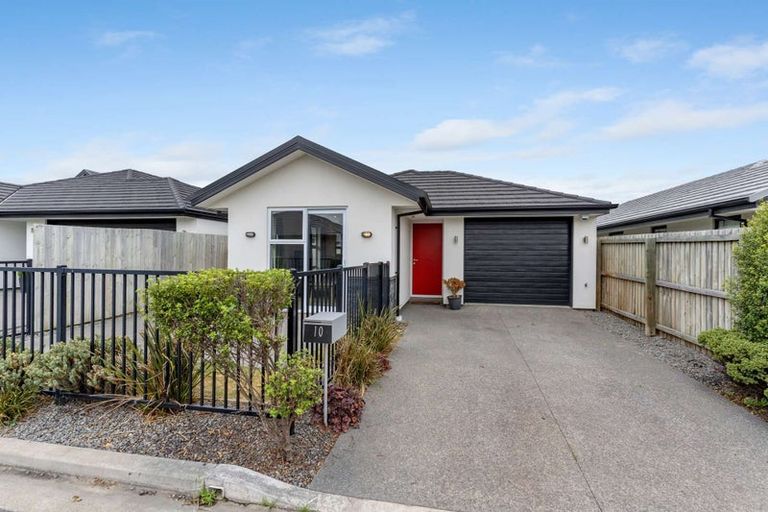 Photo of property in 10 Capil Court, Halswell, Christchurch, 8025