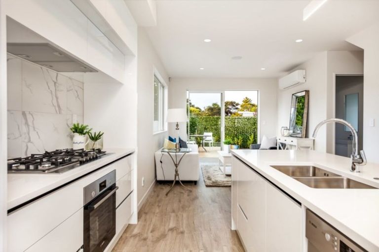 Photo of property in 16 Ketu Court, Albany Heights, Auckland, 0632