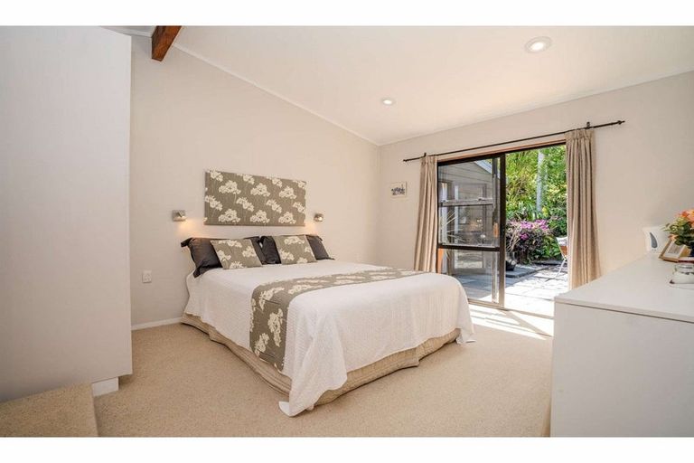 Photo of property in 6 Waipapa Landing Place, Kerikeri, 0230