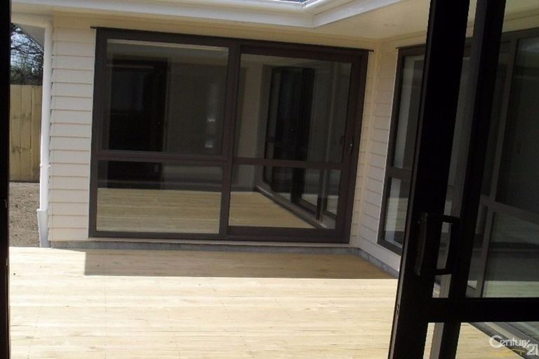 Photo of property in 21 Tarapiroe Avenue, Takanini, 2112