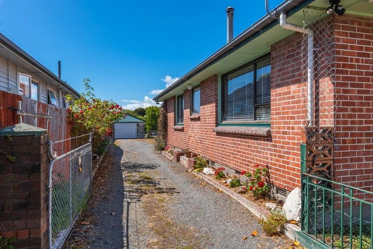 Photo of property in 76 Mackworth Street, Woolston, Christchurch, 8062