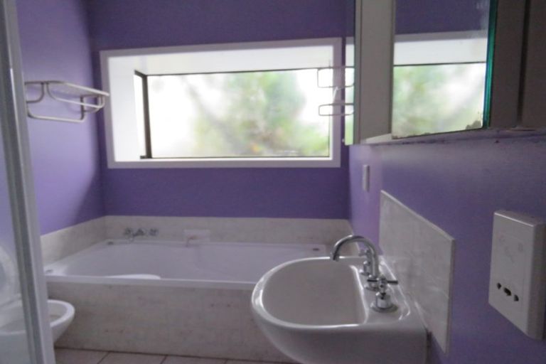 Photo of property in 146 Blenheim Road, Riccarton, Christchurch, 8041