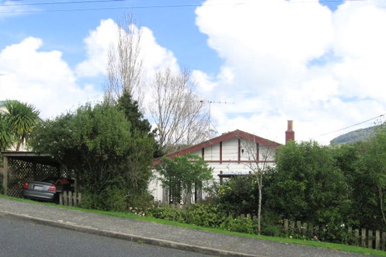 Photo of property in 2 Charles Street, Te Kamo, Whangarei, 0112