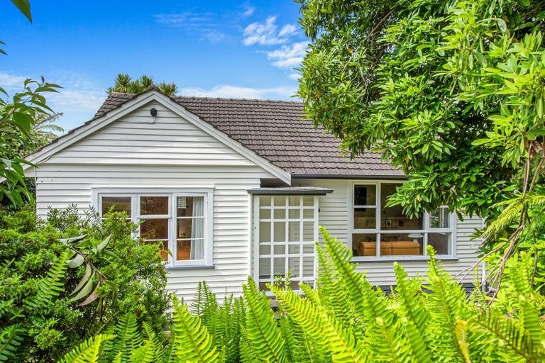 Photo of property in 1 Flynn Road, Hillcrest, Hamilton, 3216