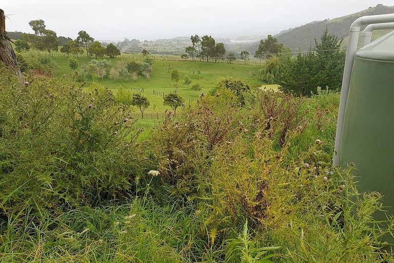 Photo of property in 217 Heatley Road, Whakapirau, 0583