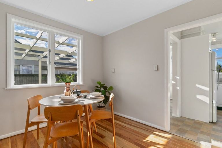 Photo of property in 12 Awatea Street, Levin, 5510