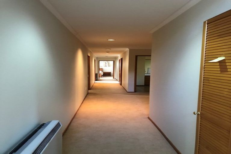 Photo of property in 22 Apsley Drive, Russley, Christchurch, 8042