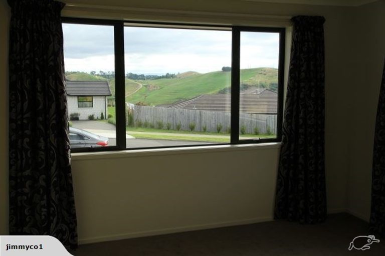 Photo of property in 302 Ballintoy Park Drive, Welcome Bay, Tauranga, 3175