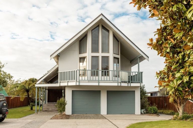 Photo of property in 27 Orowaiti Road, Westport, 7825