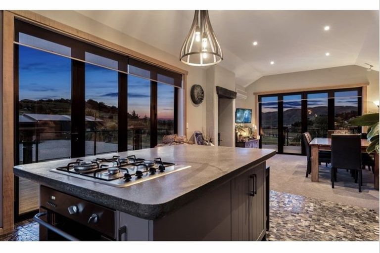 Photo of property in 86 Riverview Road, Queensberry, Cromwell, 9383