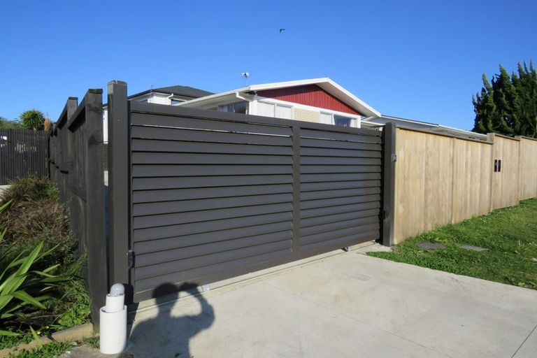 Photo of property in 4 Carbery Place, Manurewa, Auckland, 2102