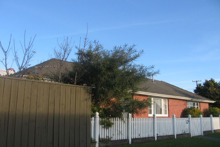 Photo of property in 190 Waiwhetu Road, Waterloo, Lower Hutt, 5011