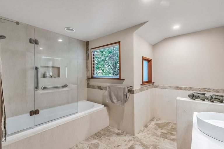 Photo of property in 262 Major Hornbrook Road, Mount Pleasant, Christchurch, 8081